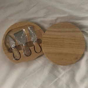 Wood Cheese Board Set with Knives - NEW